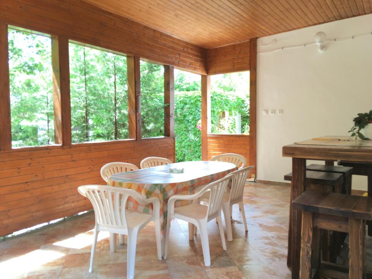 Honvéd apartmanház Balatonlelle Exterior foto