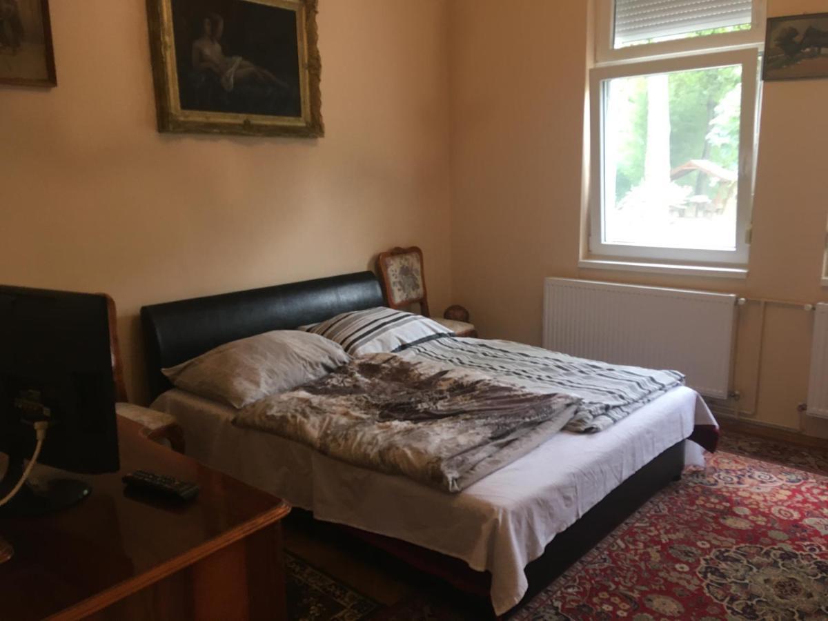 Honvéd apartmanház Balatonlelle Exterior foto